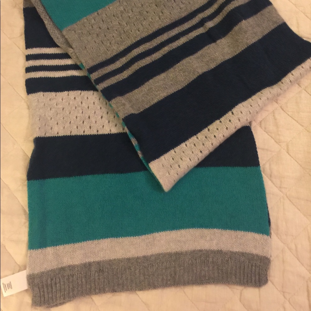 Cashmere scarf